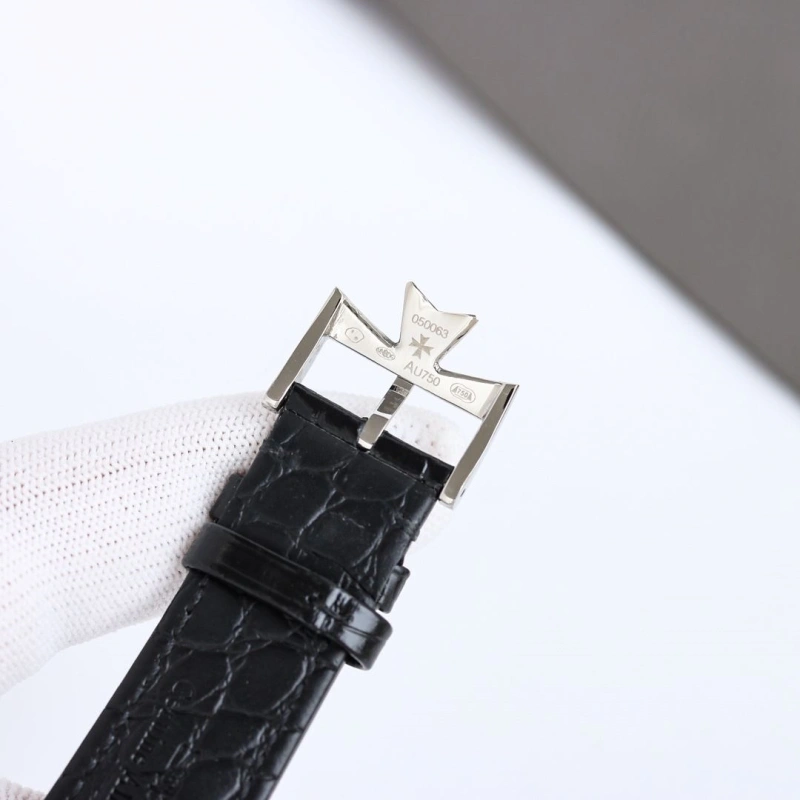 VXCHXRON CXNSTXNTIN Durable 240198