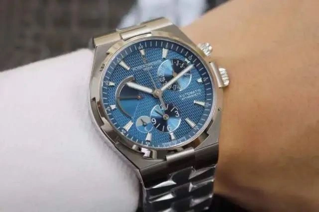 VXCHXRON CXNSTXNTIN Durable 240139