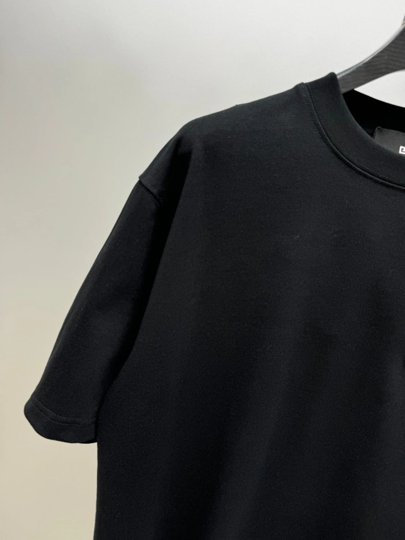 EasyMatch Gxvxnchy T-Shirts 95506