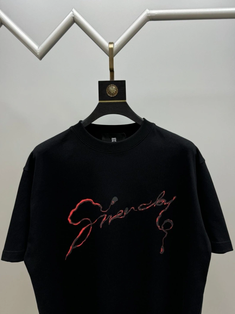 DailyWear Gxvxnchy T-Shirts 95477