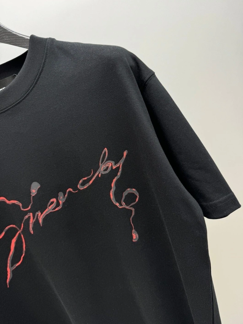 DailyWear Gxvxnchy T-Shirts 95477