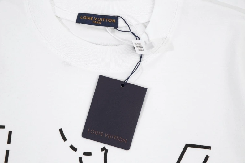 WellDesigned LX T-Shirts 97926