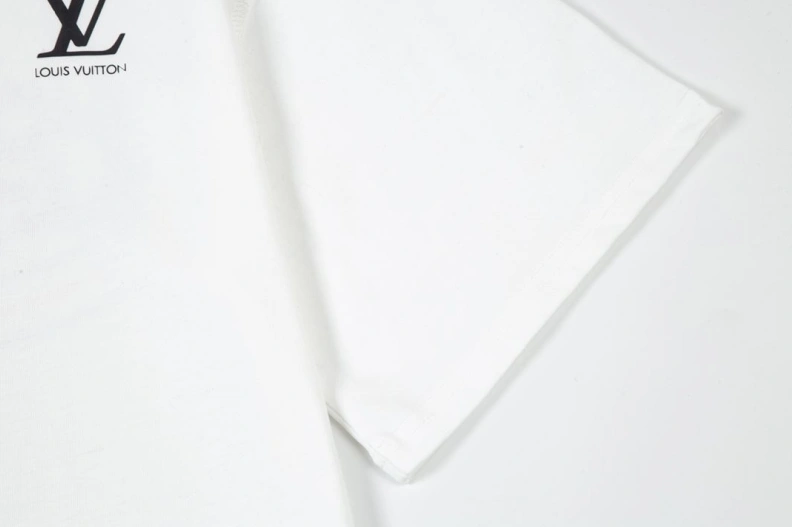 Minimalist LX T-Shirts 97913
