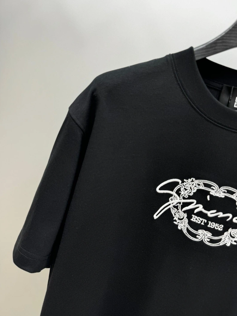 Gxvxnchy T-Shirts Comfortable 95479