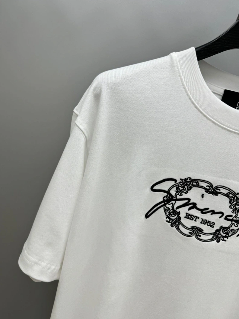 Gxvxnchy T-Shirts Lightweight 95473