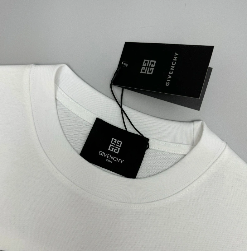 Gxvxnchy T-Shirts Lightweight 95473