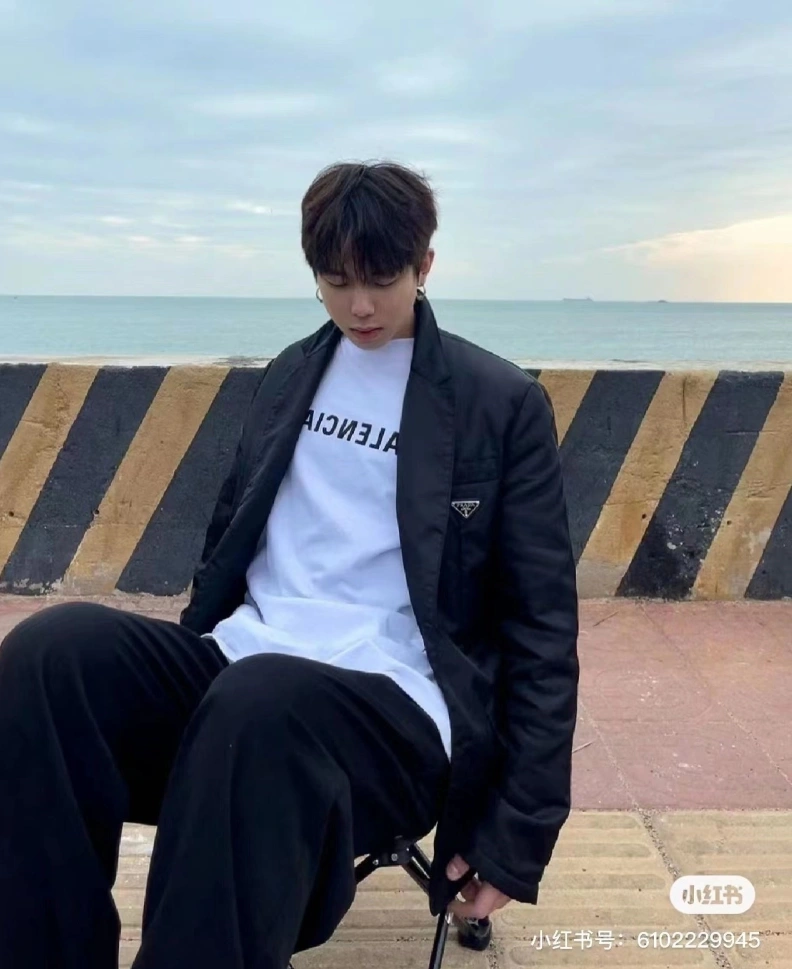 AllSeason Bxlxnciaga T-Shirts 91687
