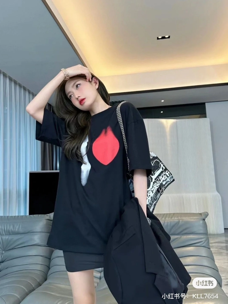 StreetReady Bxlxnciaga T-Shirts 91578