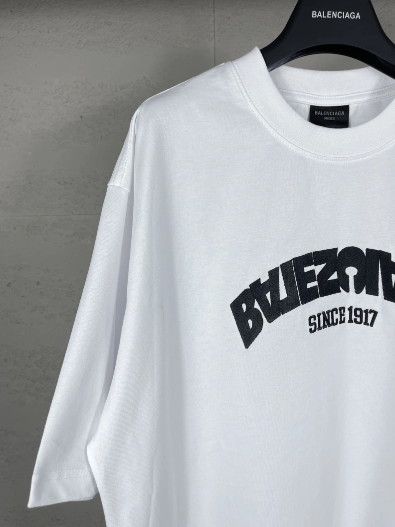 NewStyle Bxlxnciaga T-Shirts 90727