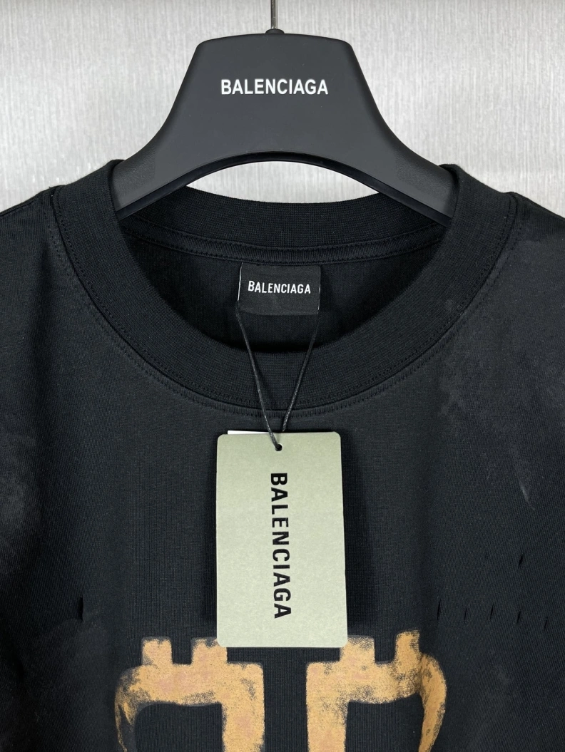 GoodFit Bxlxnciaga T-Shirts 90712