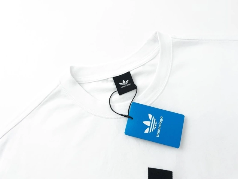 UrbanStyle Bxlxnciaga T-Shirts 90695