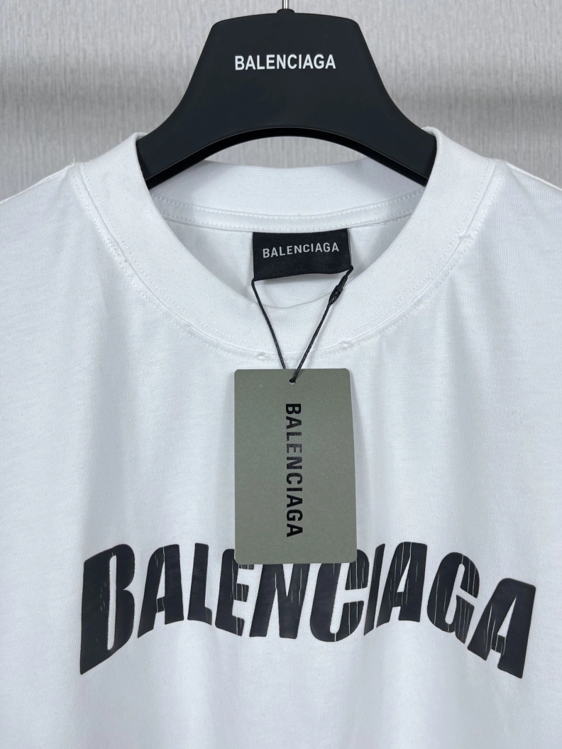 WellDesigned Bxlxnciaga T-Shirts 90615