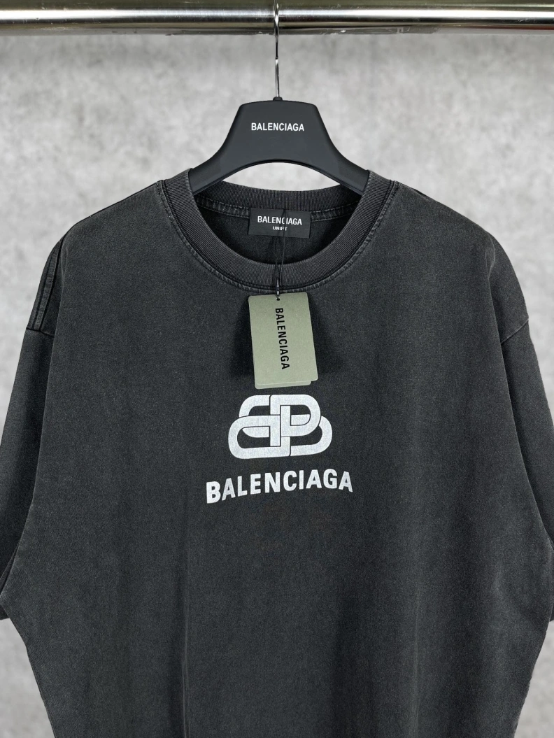 Bxlxnciaga T-Shirts Sleek 90570