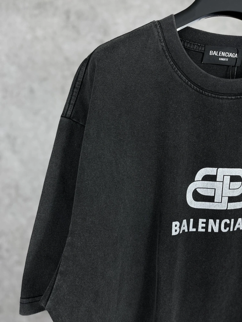 Bxlxnciaga T-Shirts Sleek 90570