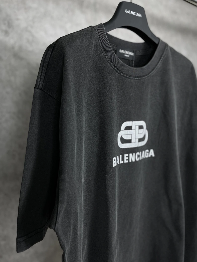 Bxlxnciaga T-Shirts Sleek 90570