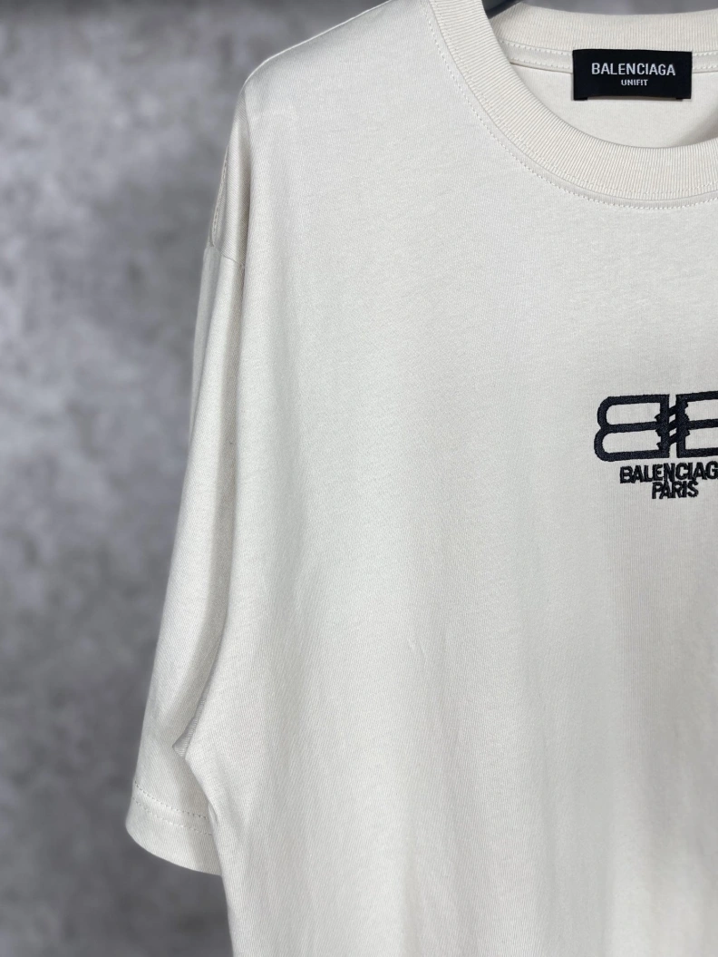 StreetReady Bxlxnciaga T-Shirts 90546