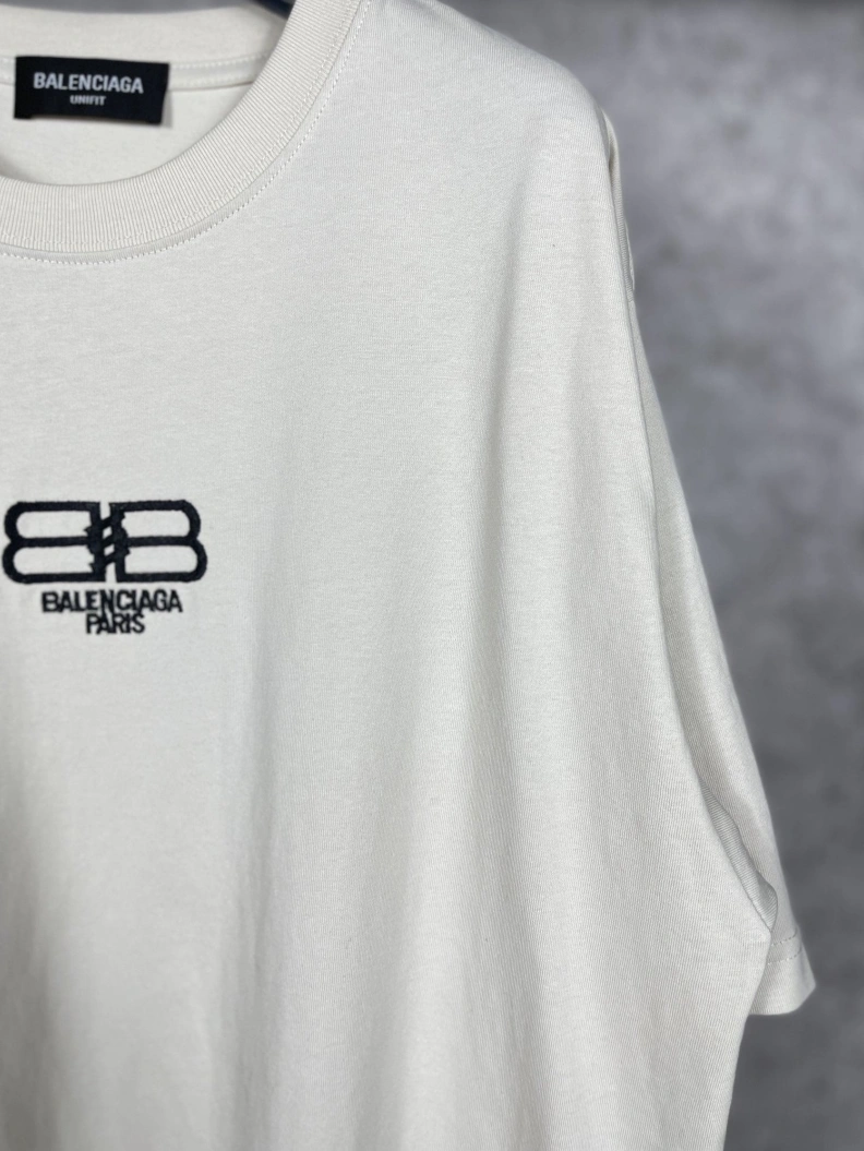 StreetReady Bxlxnciaga T-Shirts 90546