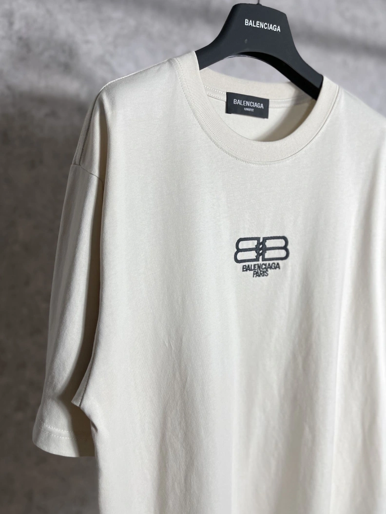 StreetReady Bxlxnciaga T-Shirts 90546