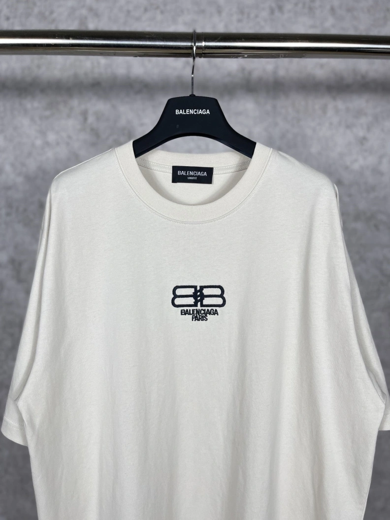 StreetReady Bxlxnciaga T-Shirts 90546