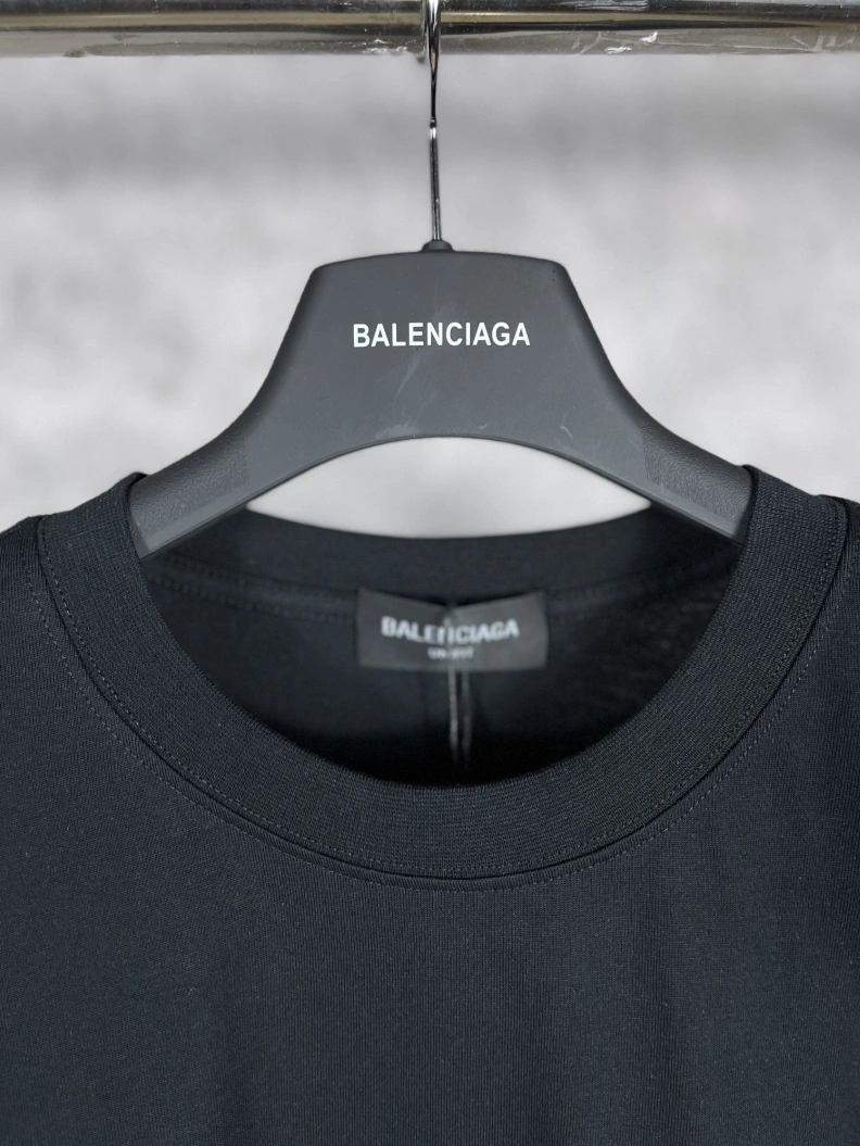WellDesigned Bxlxnciaga T-Shirts 90533