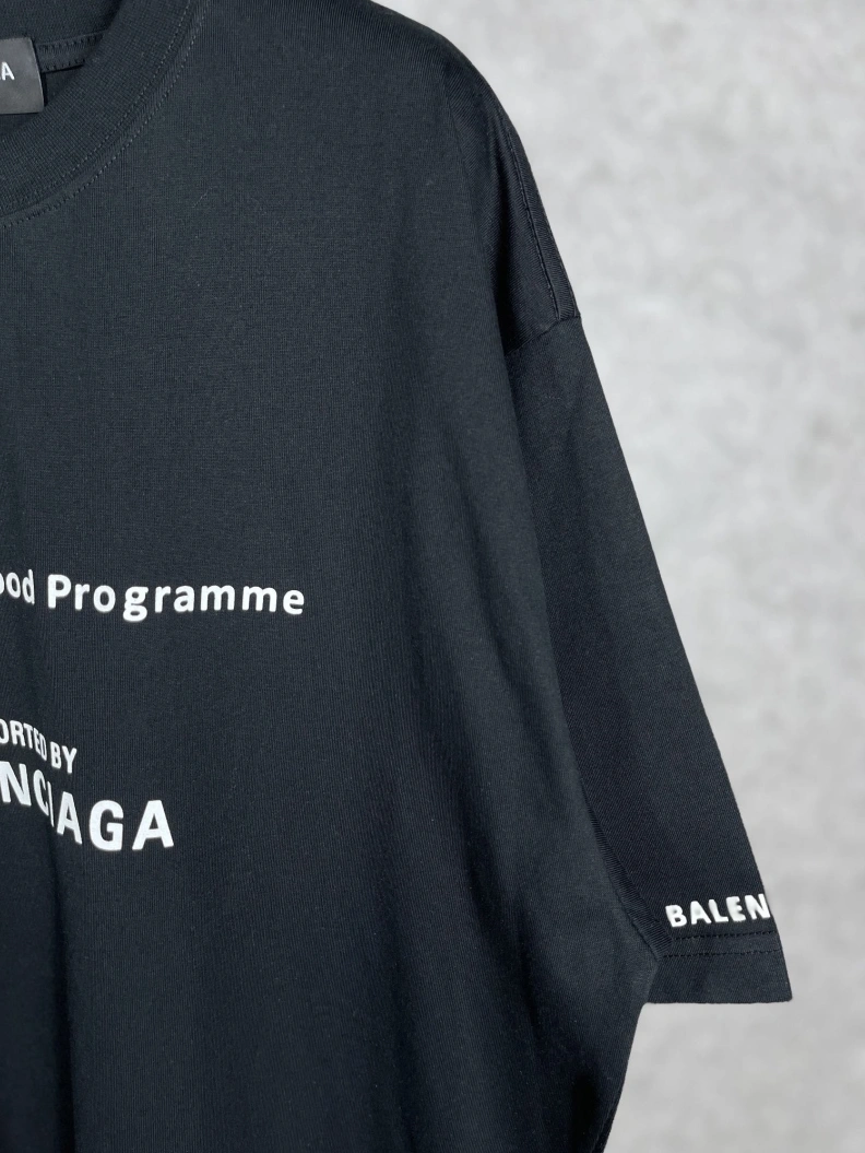 WellDesigned Bxlxnciaga T-Shirts 90533