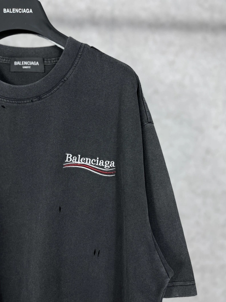 StreetReady Bxlxnciaga T-Shirts 90528