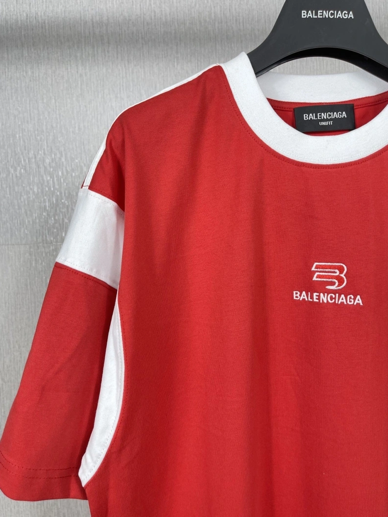 StreetReady Bxlxnciaga T-Shirts 90517