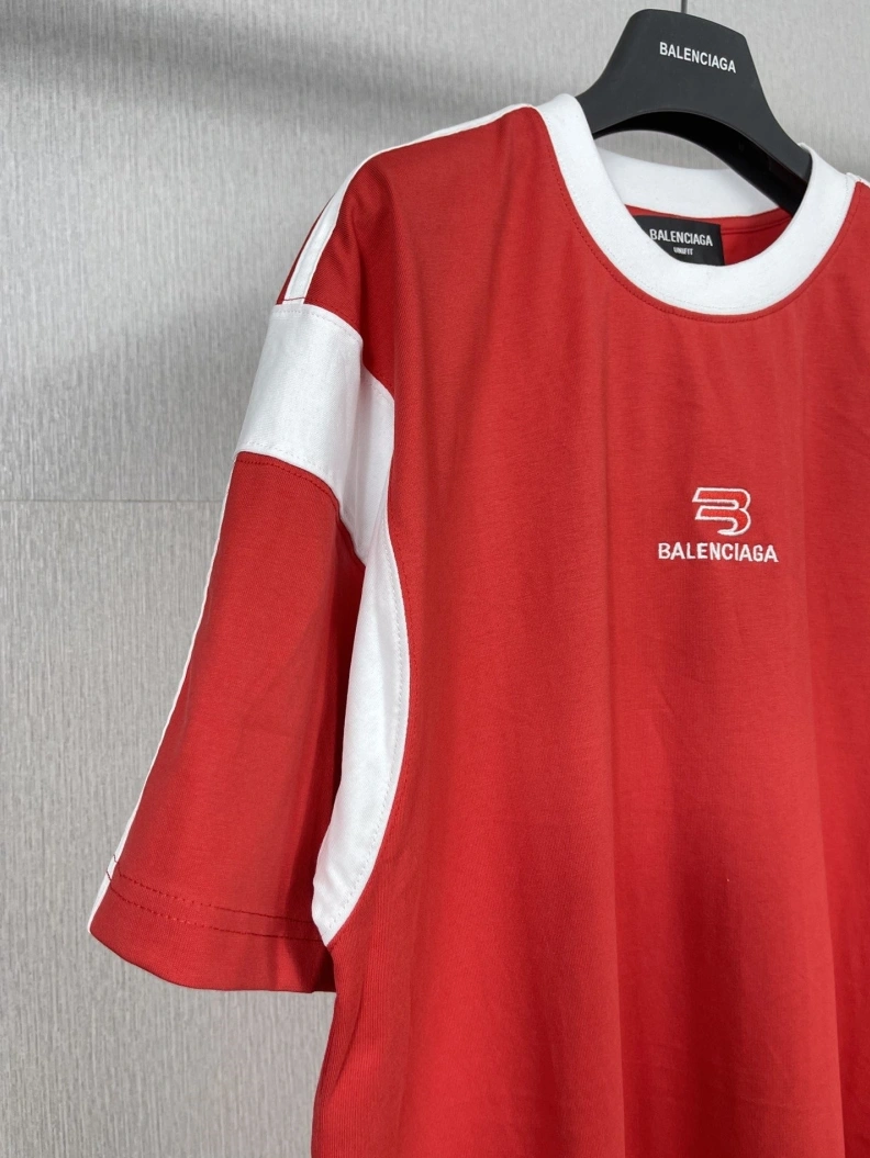 StreetReady Bxlxnciaga T-Shirts 90517