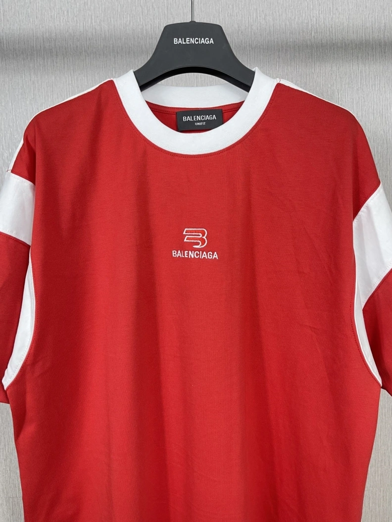 StreetReady Bxlxnciaga T-Shirts 90517