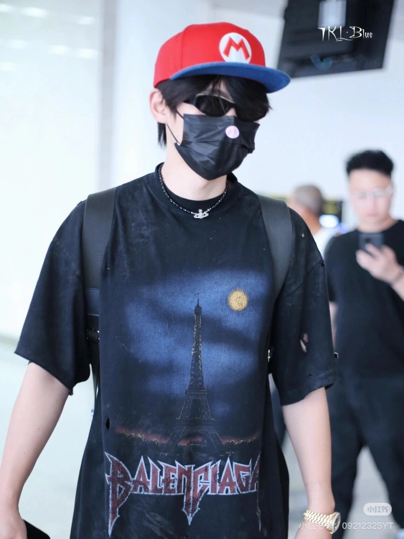DailyWear Bxlxnciaga T-Shirts 91490