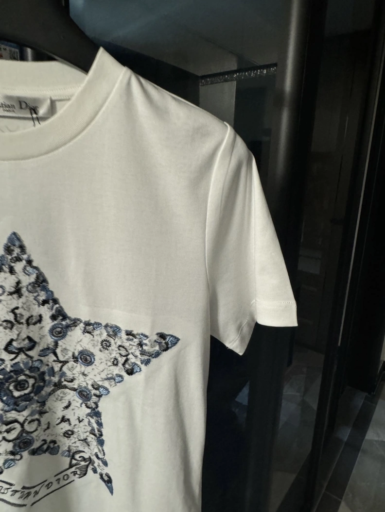 Elegant Dxxr T-Shirts 95007