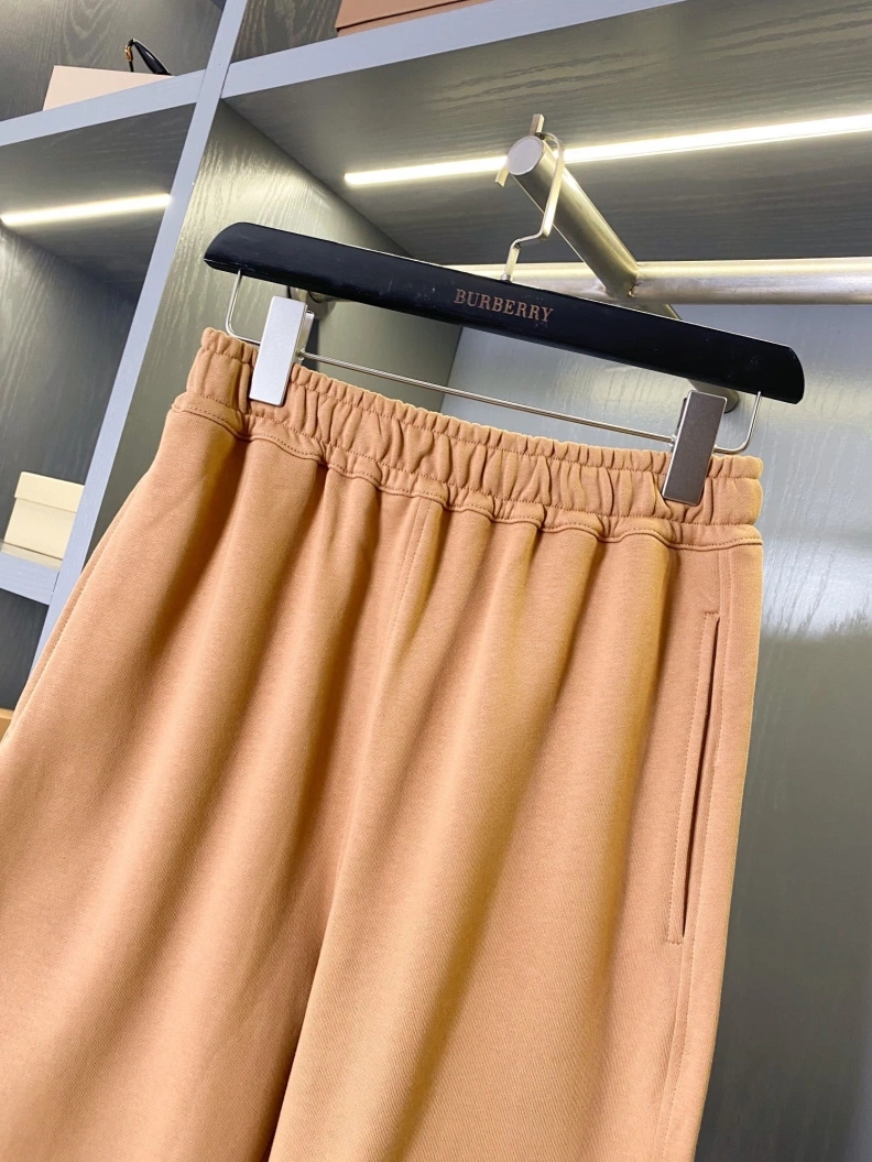 Stylish Bxrbxrry Shorts 92604