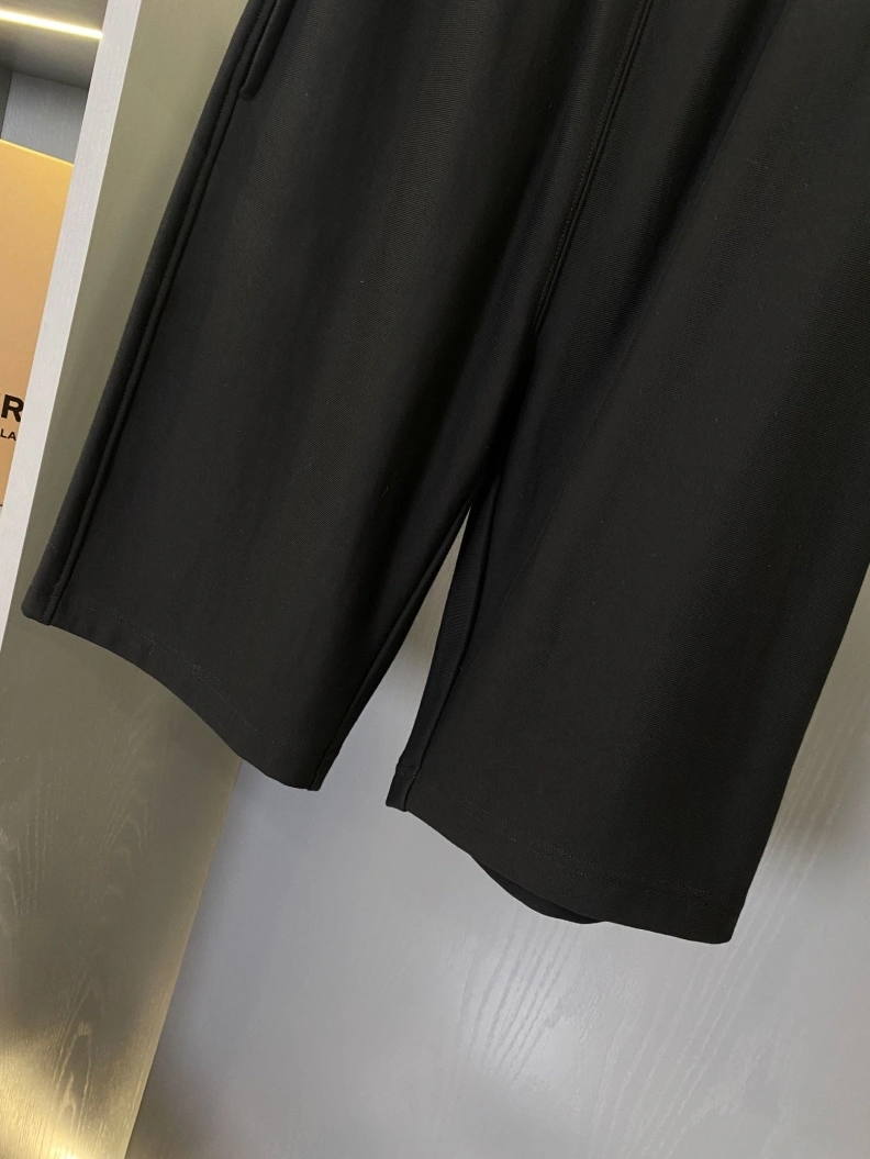 Trendy Bxrbxrry Shorts 92600