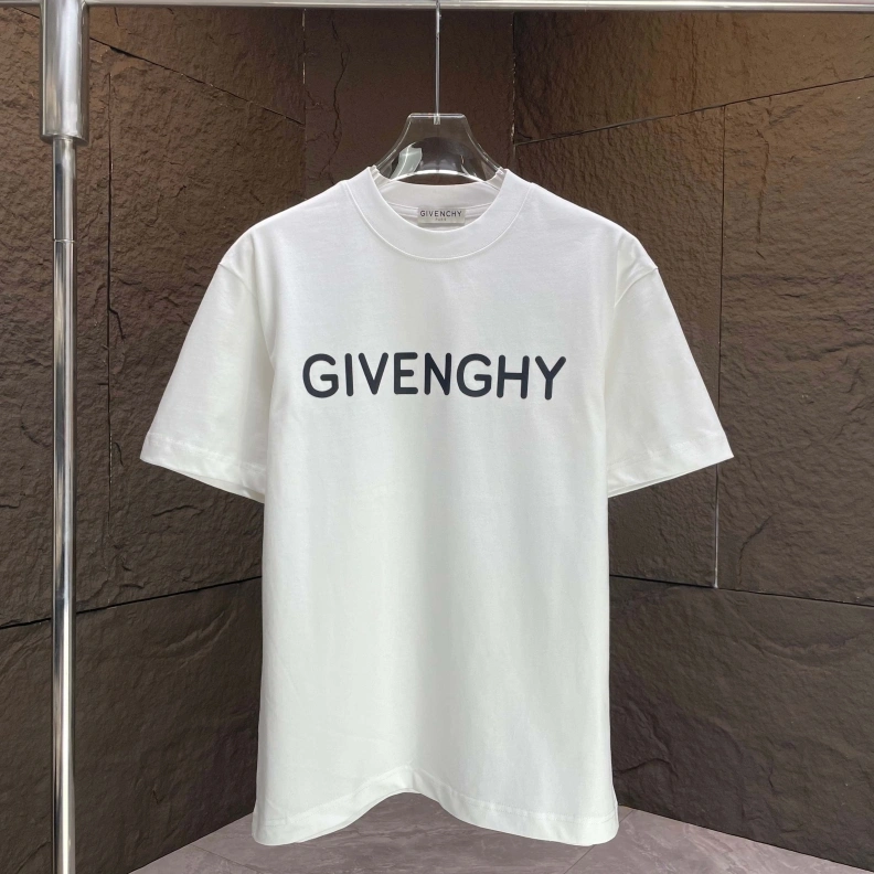 Fashionable Gxvxnchy T-Shirts 95481