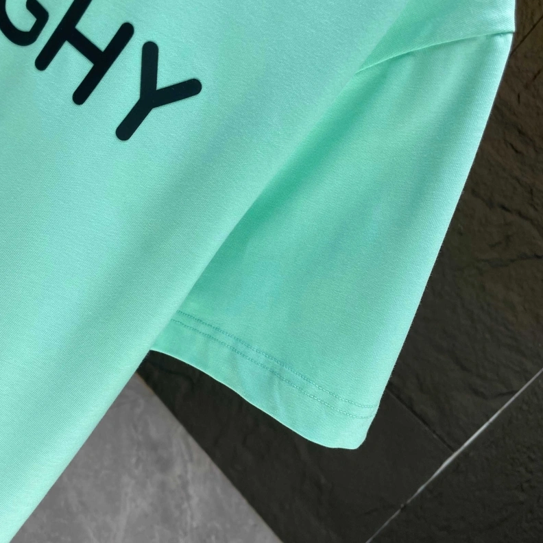 Refined Gxvxnchy T-Shirts 95472