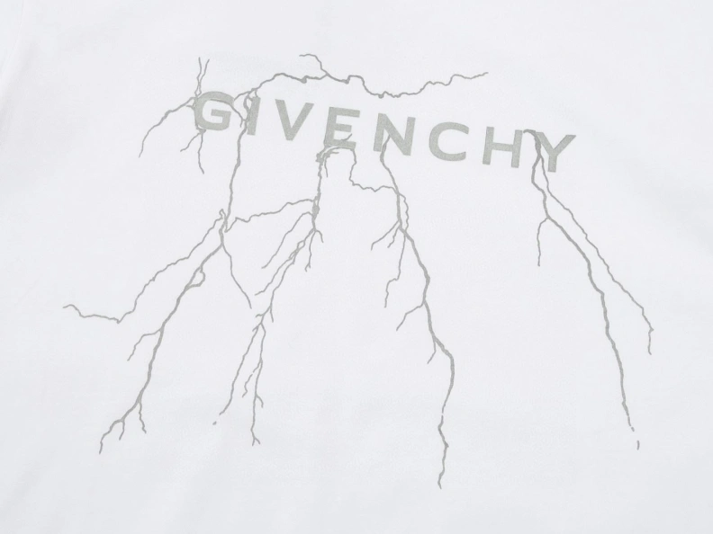 ModernLook Gxvxnchy T-Shirts 95453