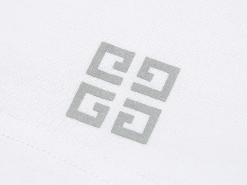 ModernLook Gxvxnchy T-Shirts 95453