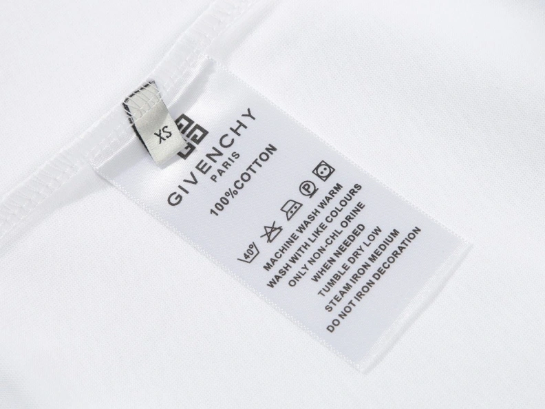 ModernLook Gxvxnchy T-Shirts 95453