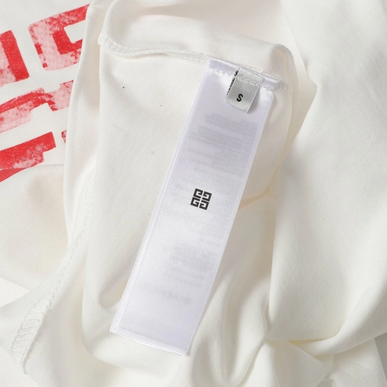 Gxvxnchy T-Shirts Lightweight 95450