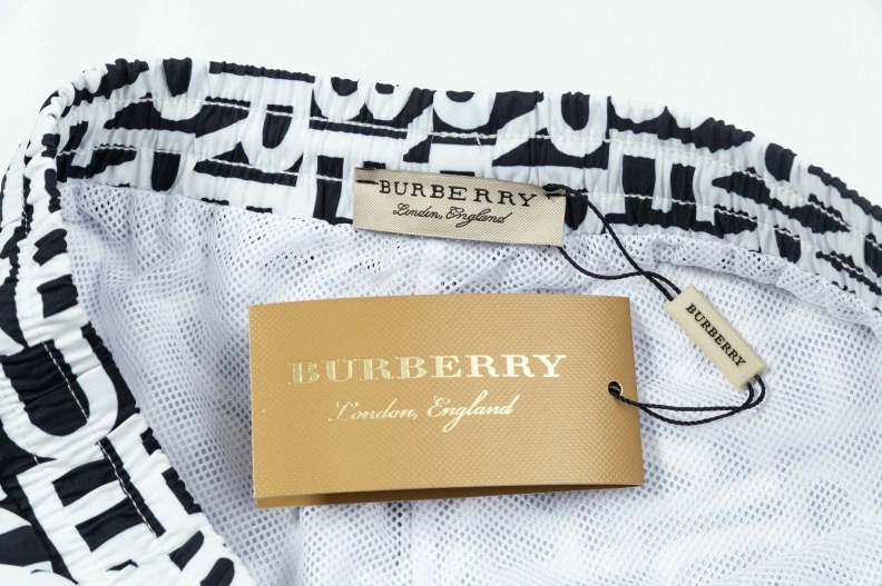 Trendy Bxrbxrry Shorts 92379