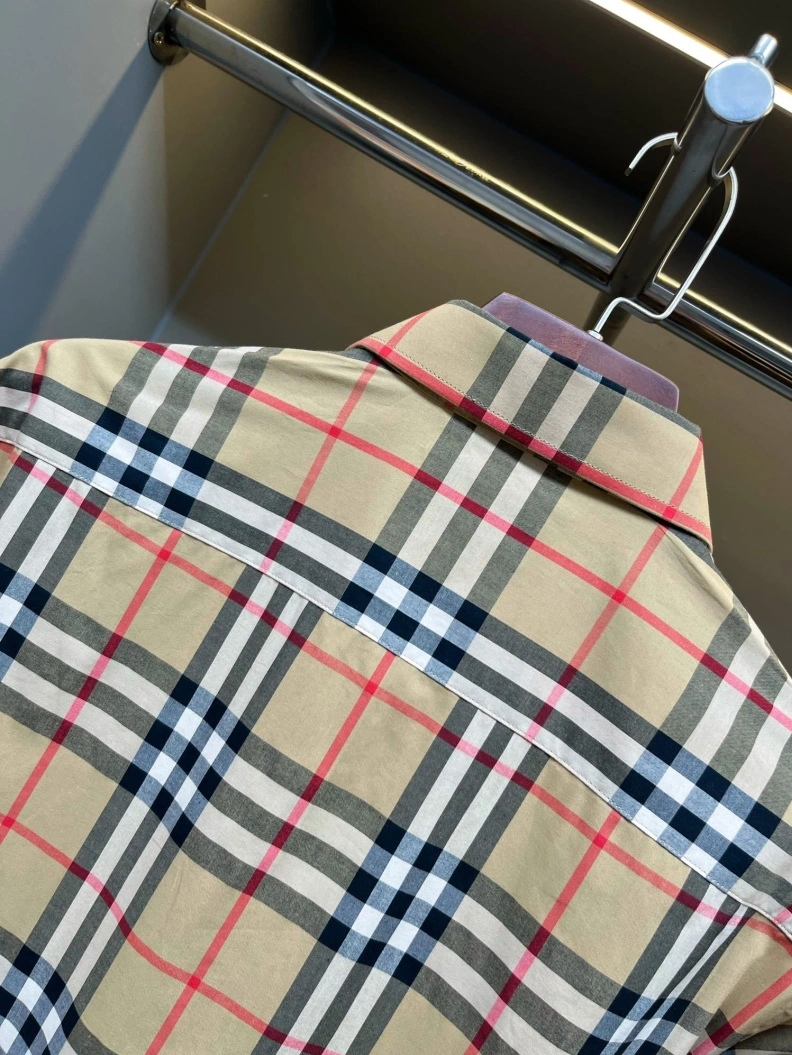 Bxrbxrry Shirts Vibrant 92412