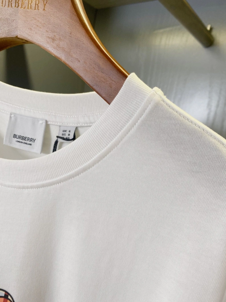 Stylish Bxrbxrry T-Shirts 92345