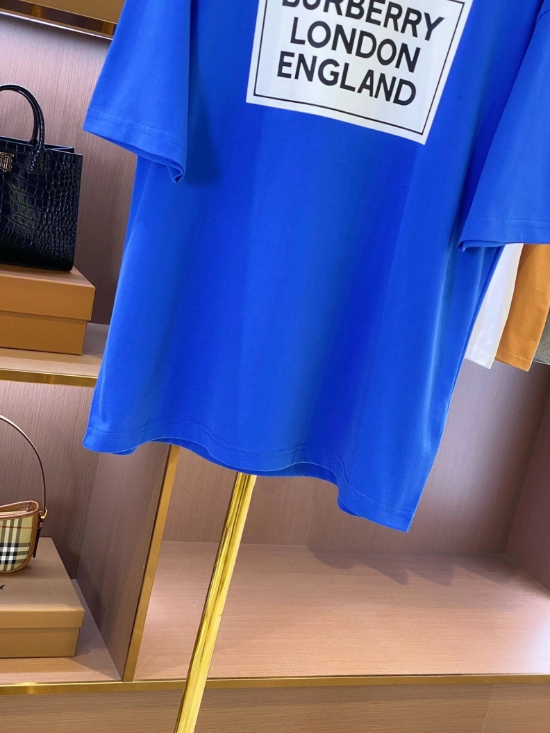 Bxrbxrry T-Shirts Bold 92340