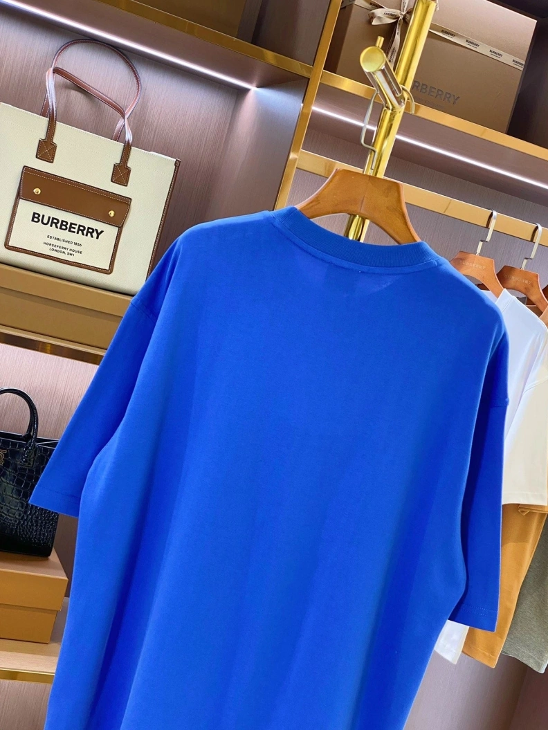 Bxrbxrry T-Shirts Bold 92340