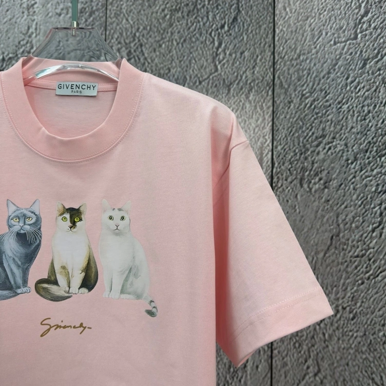 Gxvxnchy T-Shirts GoodFit 95452