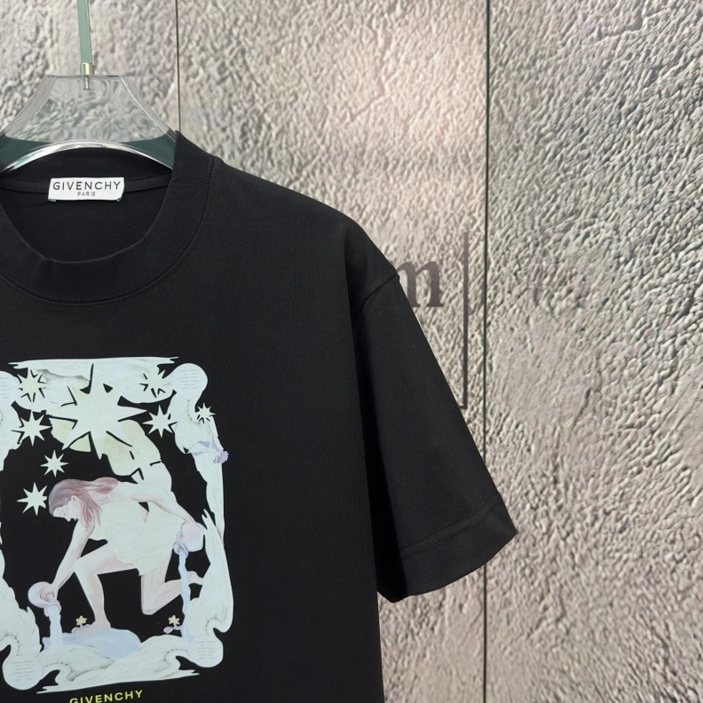 Breathable Gxvxnchy T-Shirts 95438