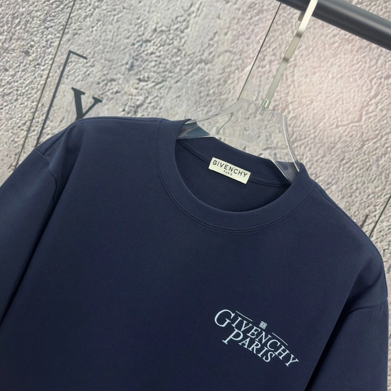 Gxvxnchy T-Shirts Practical 95425