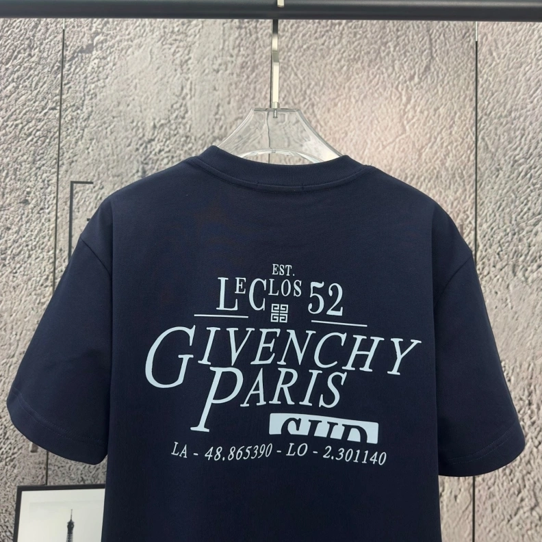 Gxvxnchy T-Shirts Practical 95425
