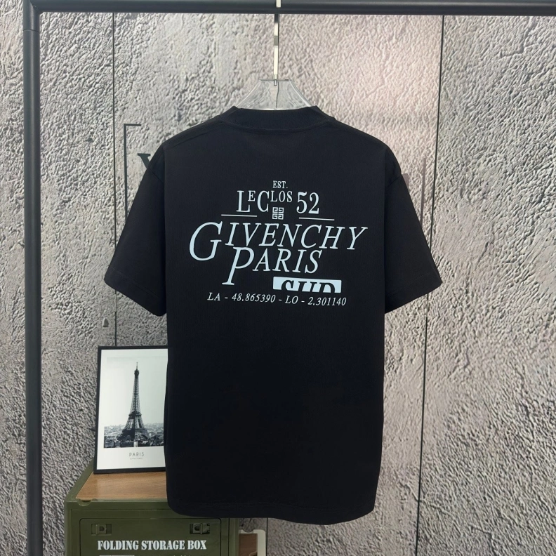 Bright Gxvxnchy T-Shirts 95422