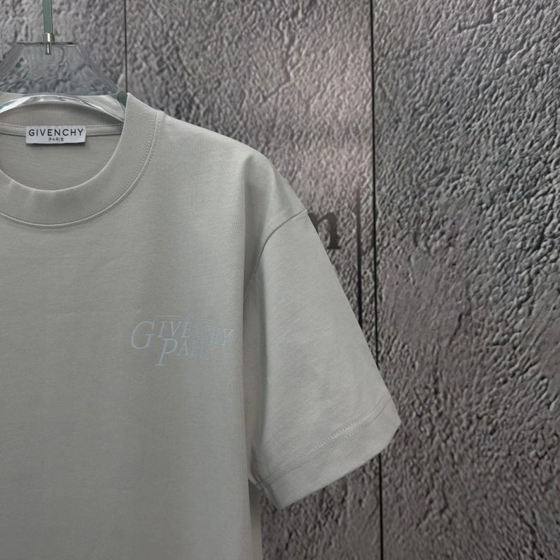 Gxvxnchy T-Shirts Vibrant 95424